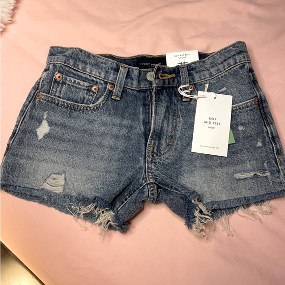 LUCKY BRAND 🍀 mid rise jean shorts - Picture 1 of 3
